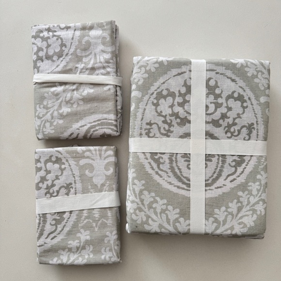 NWT Pottery Barn Lena Medallion Green Multi Full/Queen Duvet & 2 Euro Shams Set - Picture 2 of 5